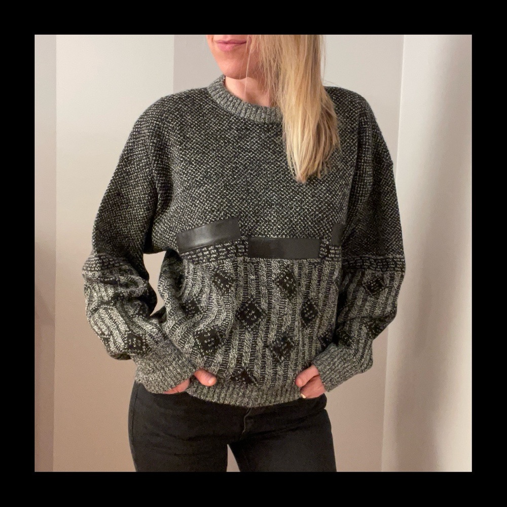Chunky Thick Warm Black + White Vintage 80’s Sweater